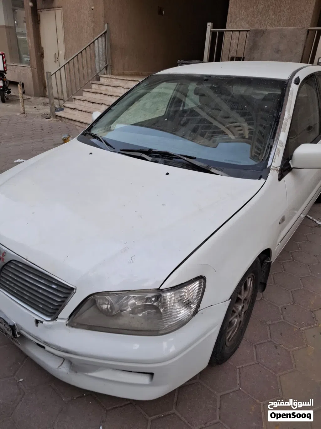 ميتسوبيشي لانسر 2003