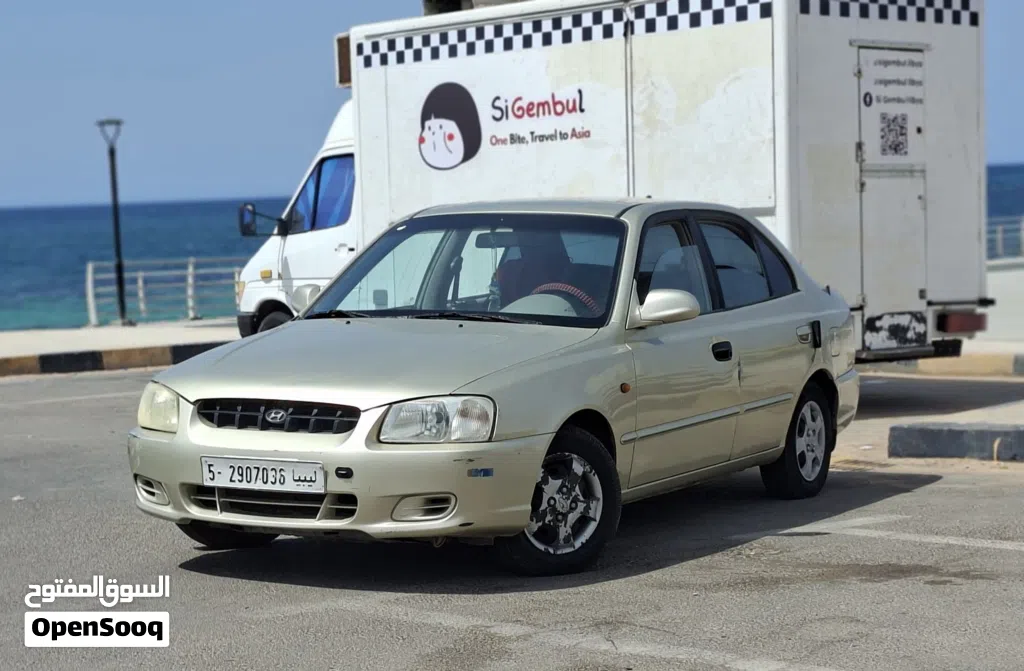 Hyundai Verna EX