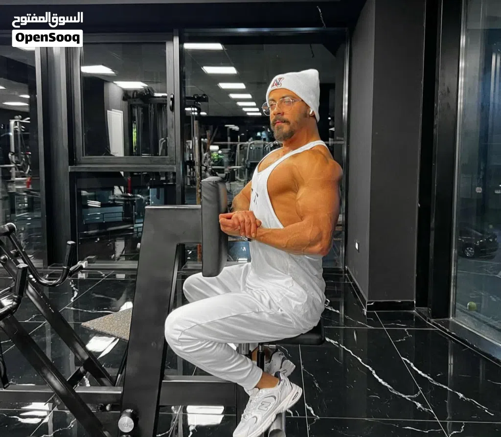 مدرب لياقه بدنيه كمال اجسام