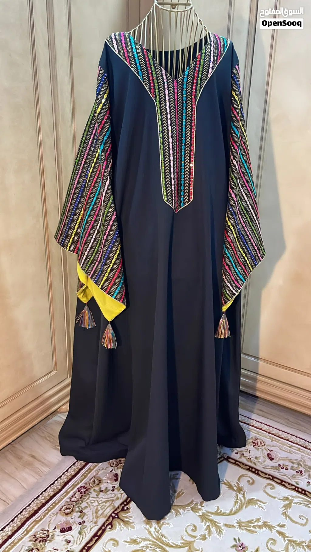 دراعه استقبال مشكوكه السعر 10 المقاس XL