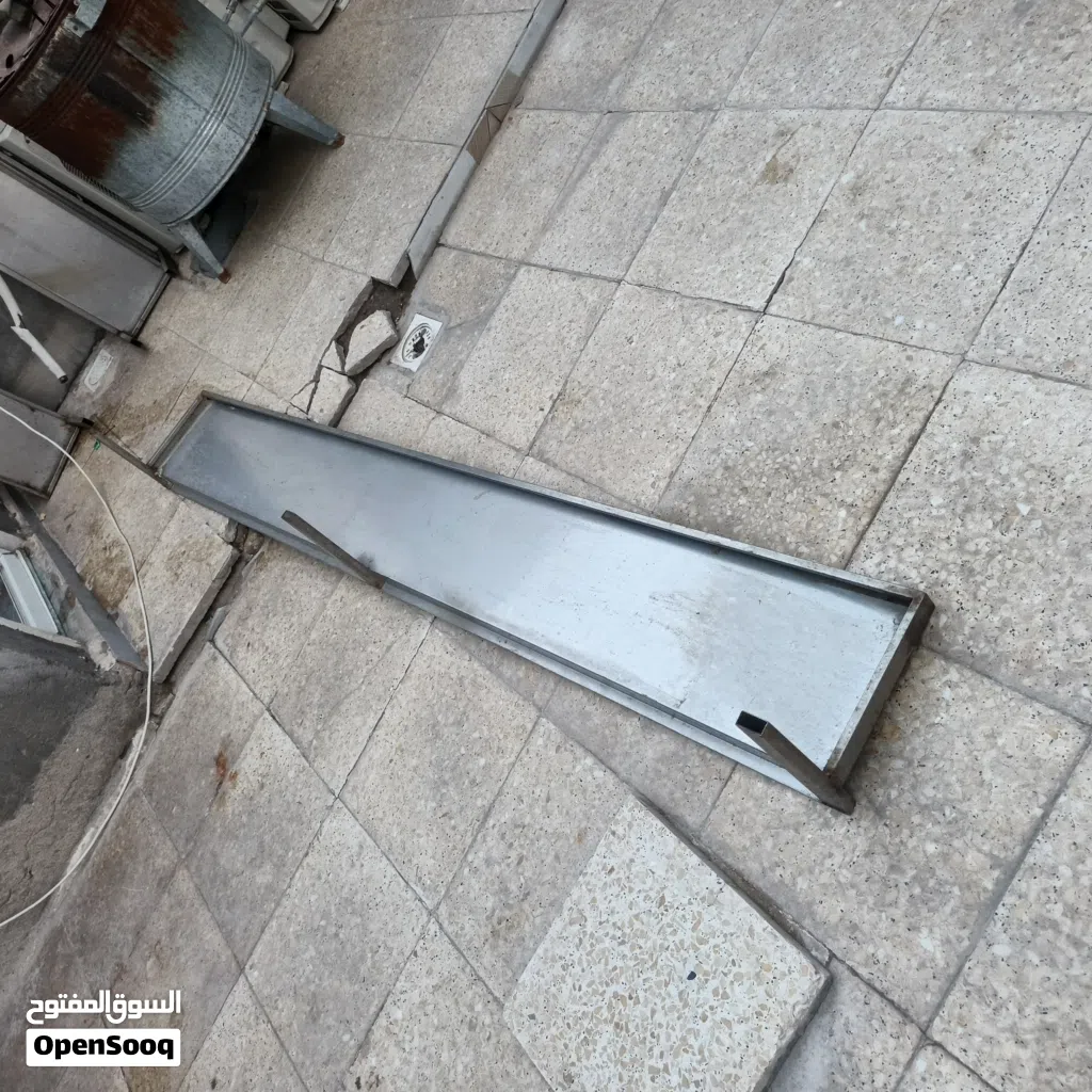 رفوف 4 للبيع سعرهم 75 الف