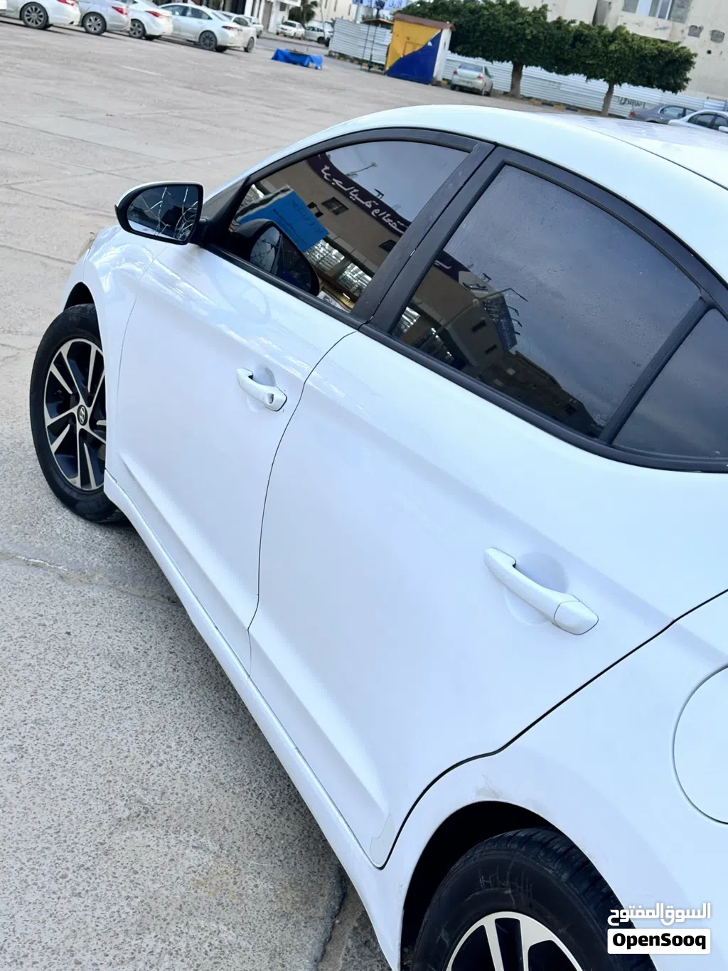 Hyundai Elantra SE