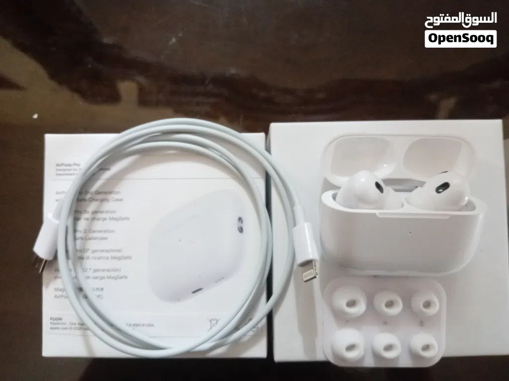 ابل ايربودز برو 2 بحالة ممتازة شبه جديدة بسعر ممتاز (APPLE AirPods Pro2)