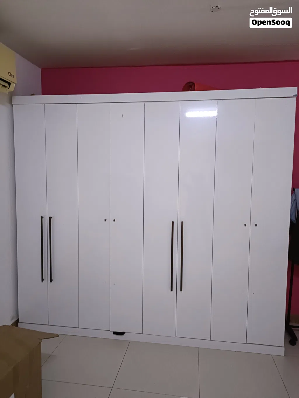 8-Door Wardrobe For Sale – Plenty Of Storage Space & Well Maintained
