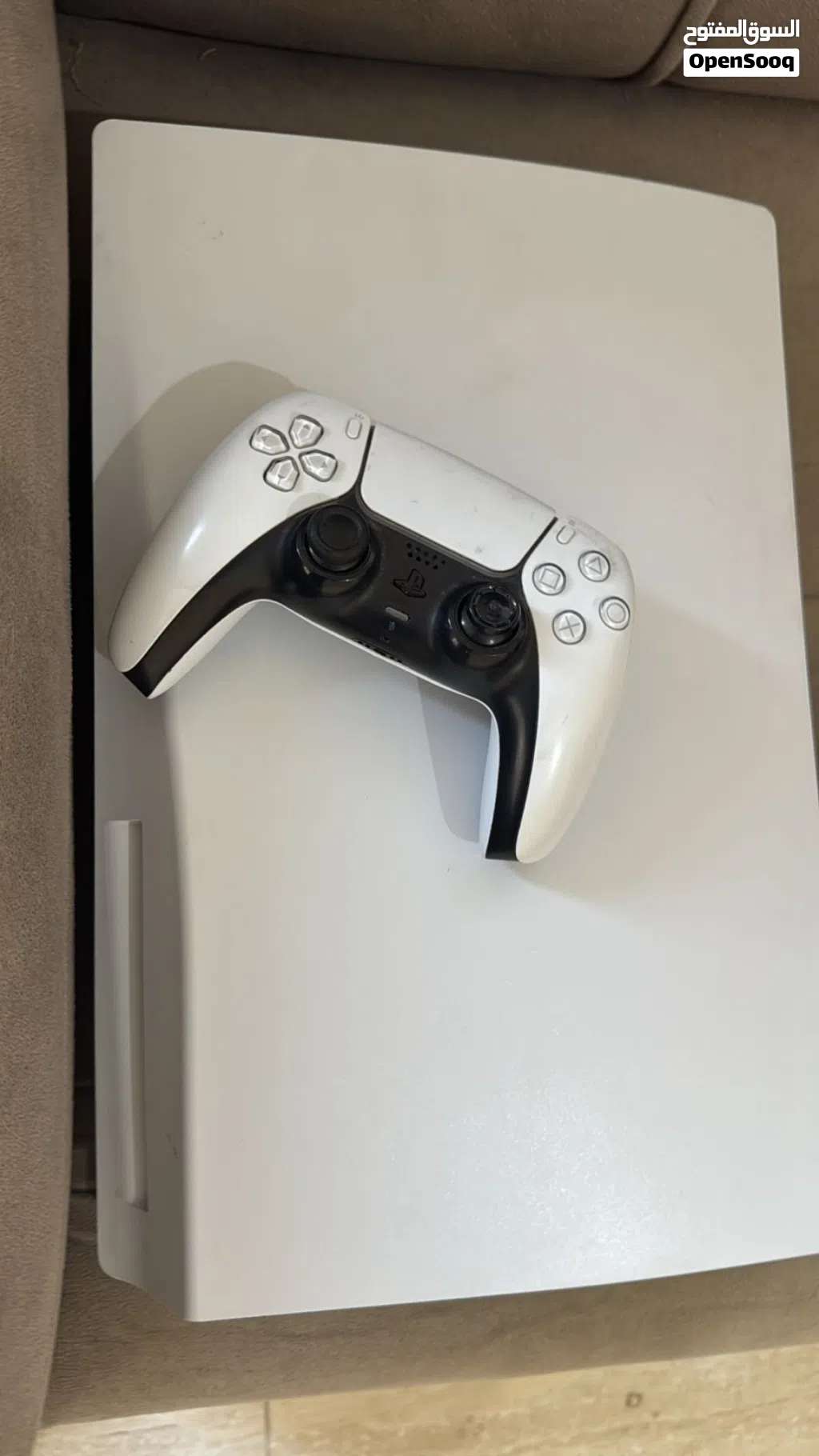 Ps5 fat disc with controller in excellent condition