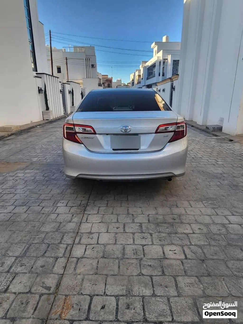 تويوتا كامري LE