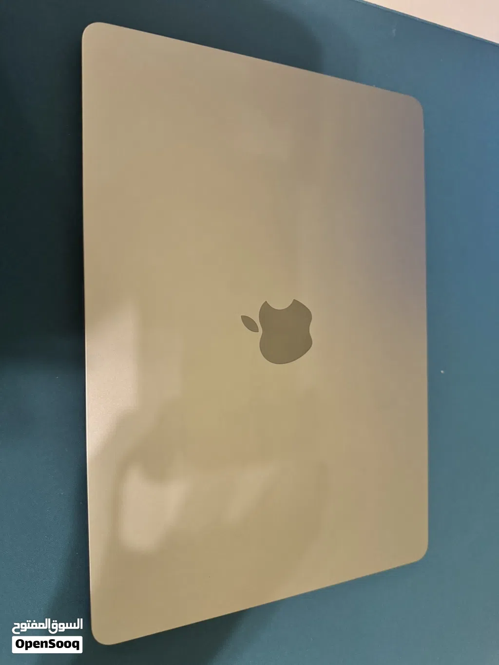 Macbook air m2 16 gb ram 256 storage 100% battery life with chargerماك بوك اير