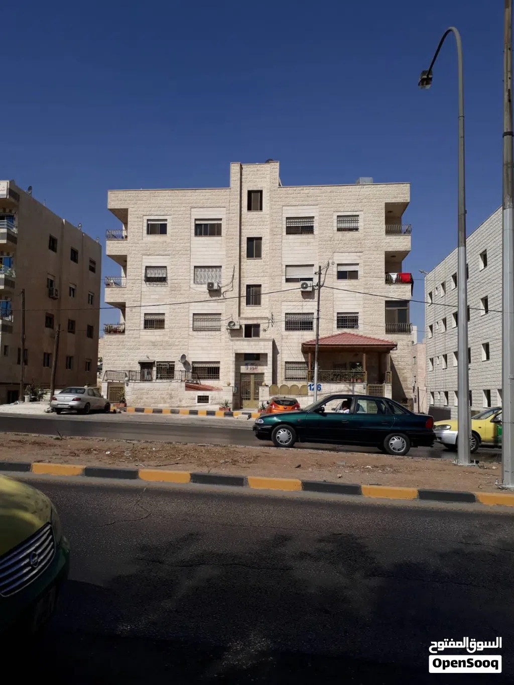 شقة مفروشة للايجار، الاستقلال