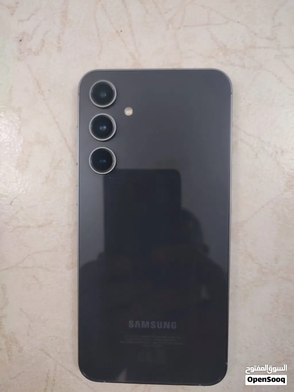 Samsung S23 FE Mobile in good working condition just like new and 2 years mobile care