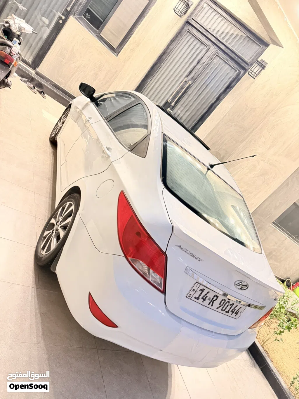 هیۆندای ئاکسێنت GL