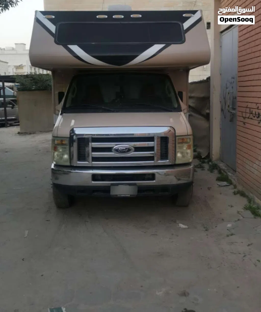 كرفان Jayco فورد 450 موديل 2010 أمريكا موديل 2009 الكويت