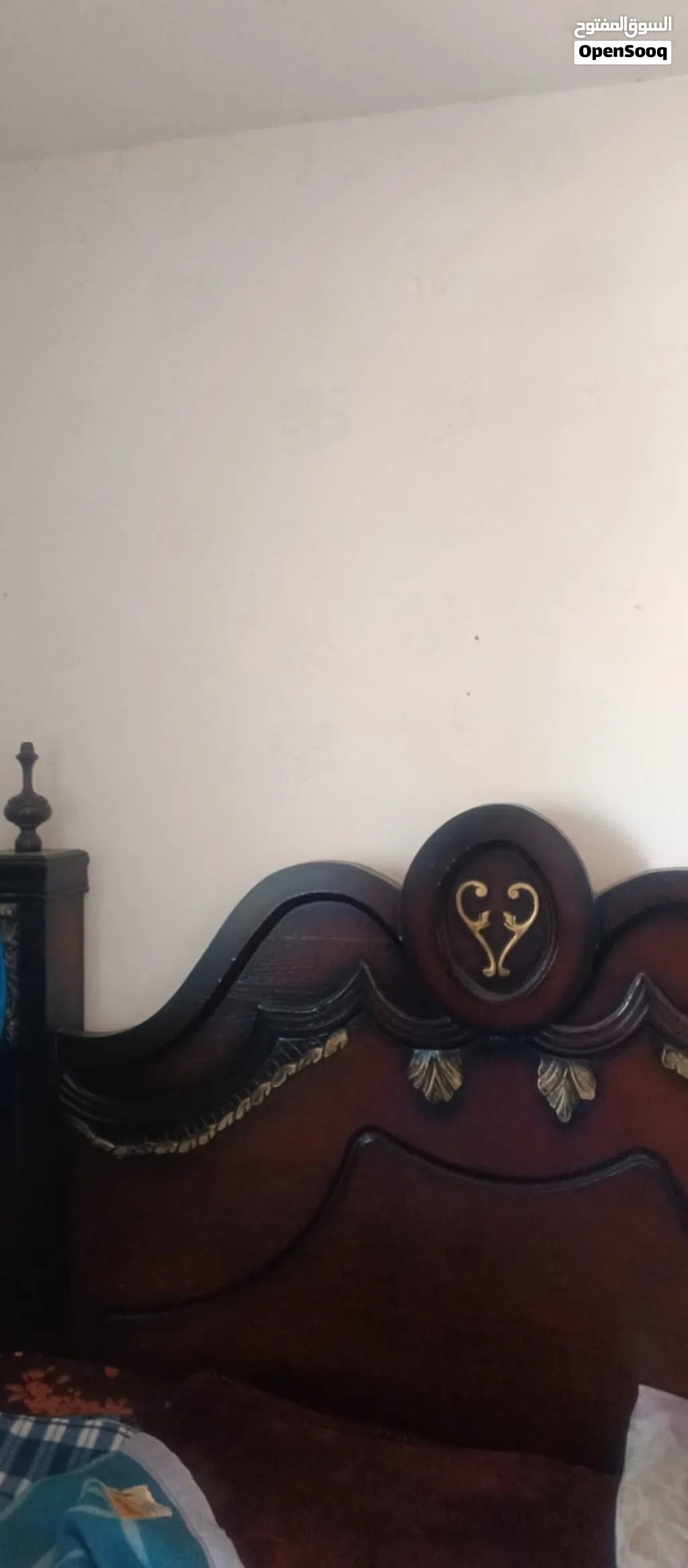 غرفة نوم للبيع بسعر مغري