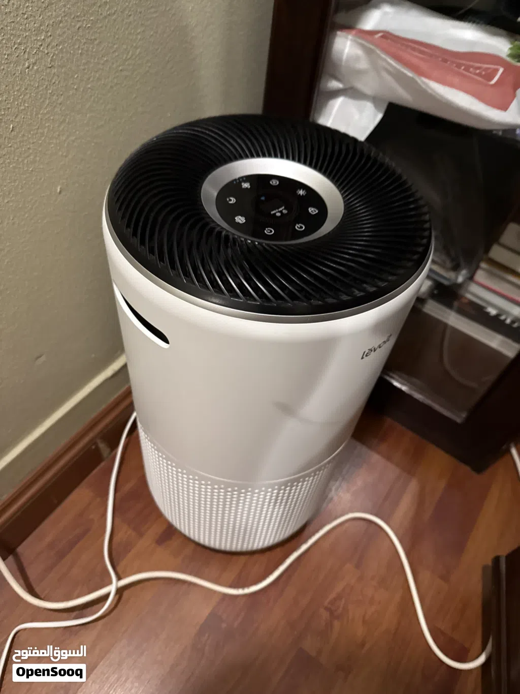 Levoit Air Purifier model 400 S