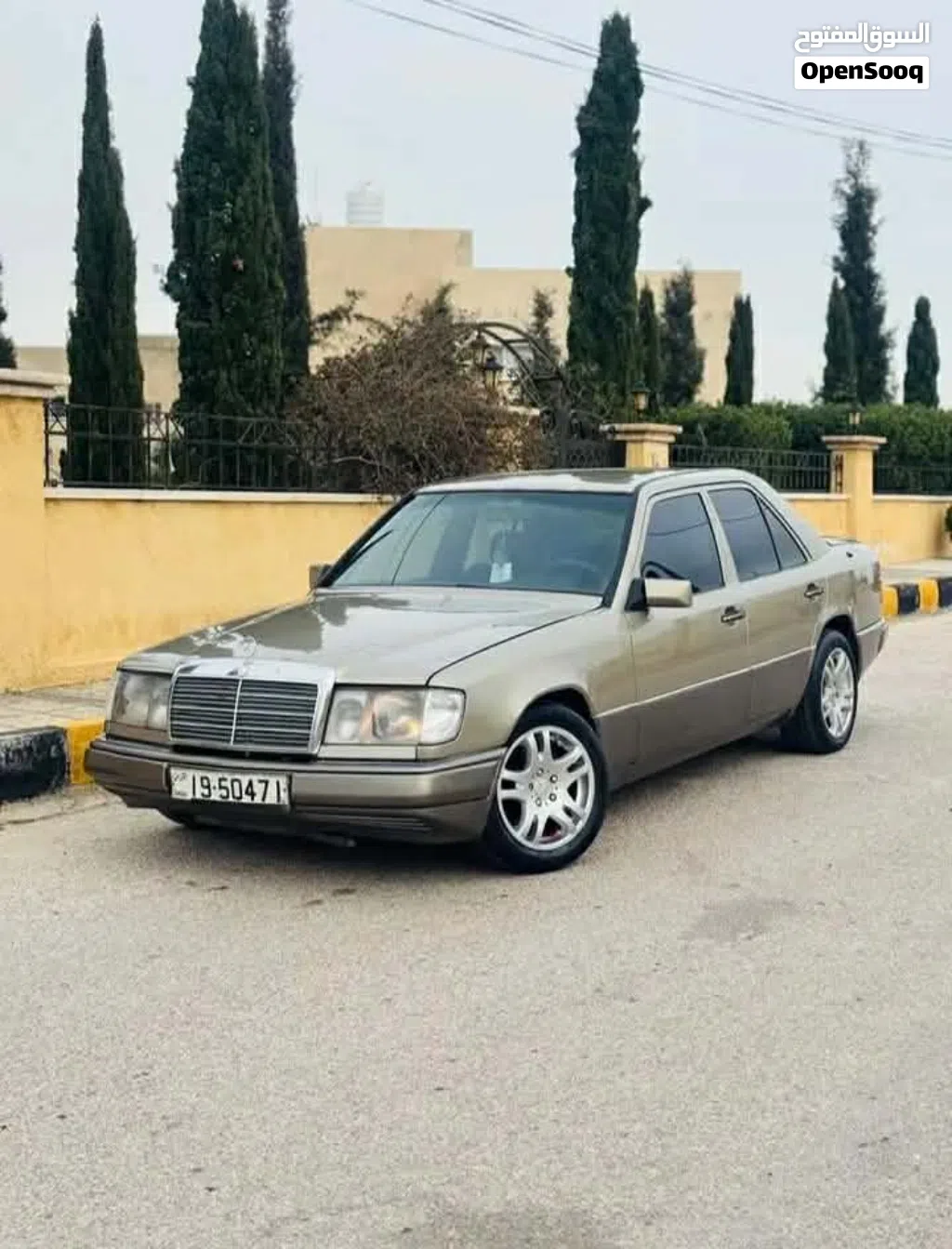 Mercedes Benz E-Class E 200