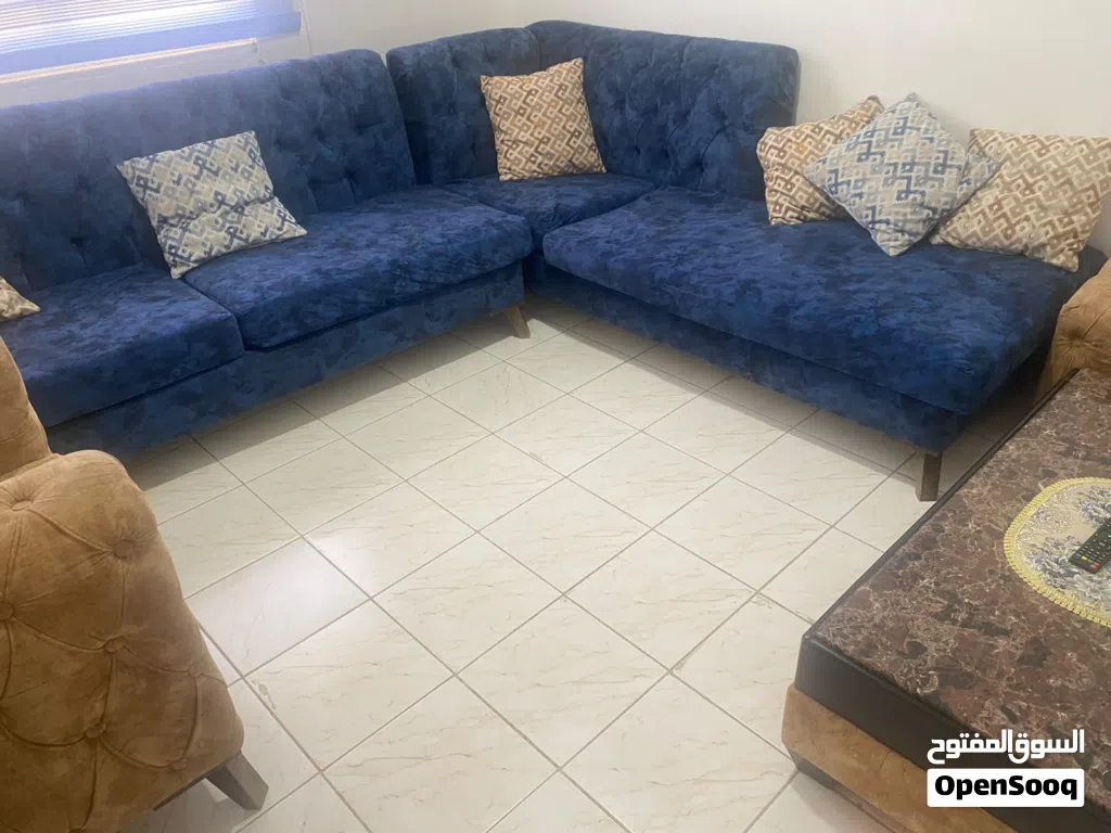 طقم كورنر بحالة ممتازة