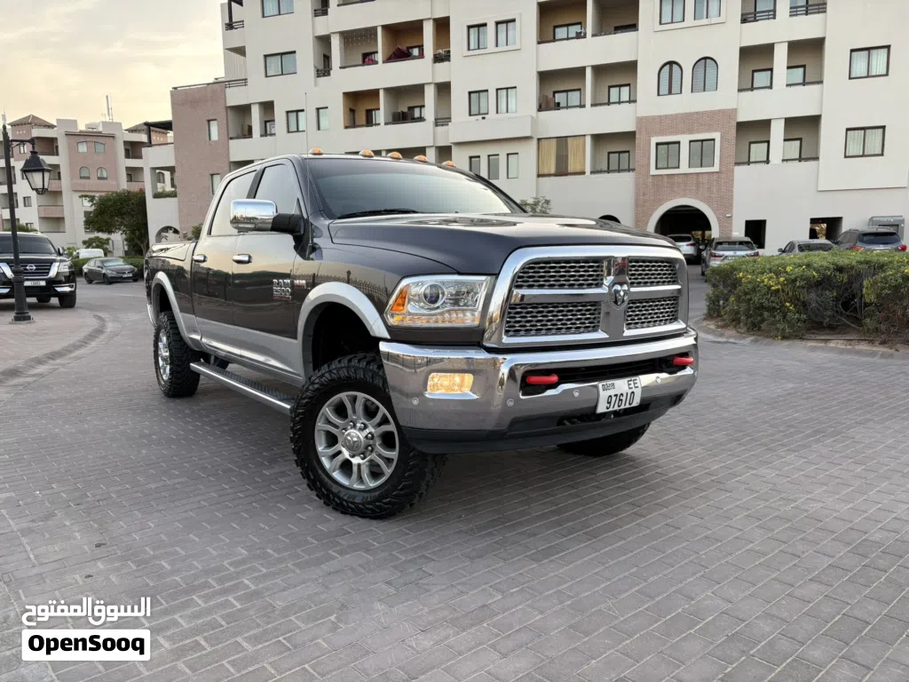 دودج رام Laramie