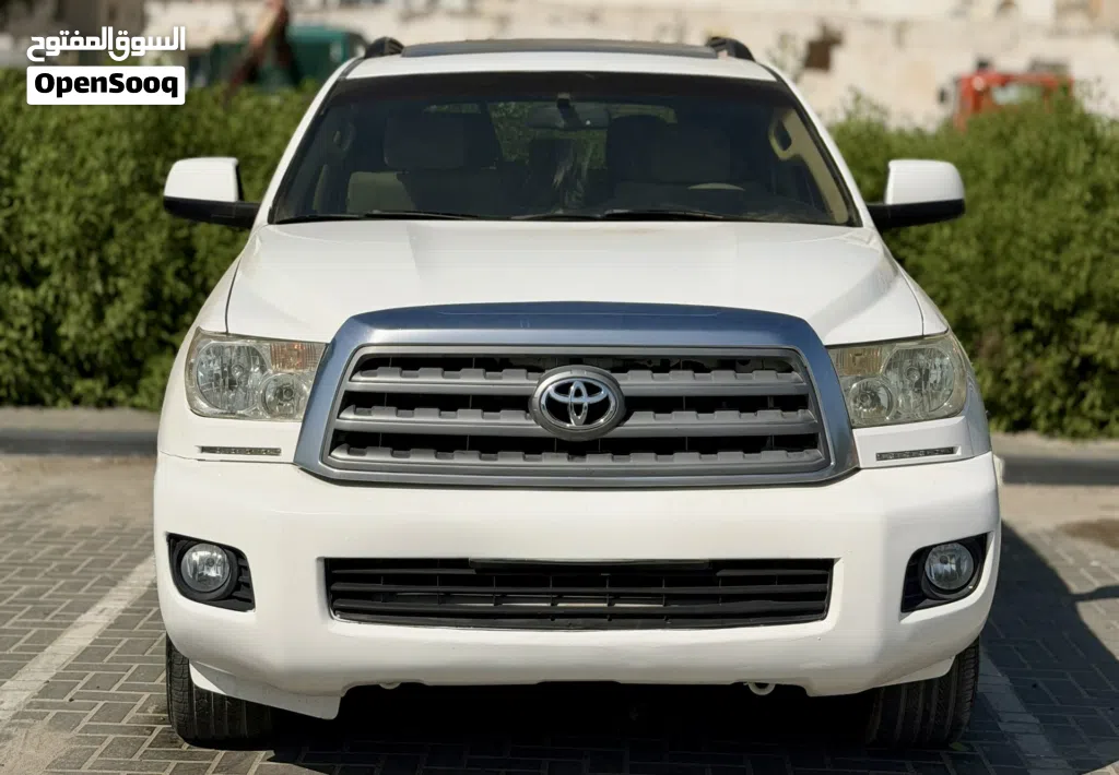 Toyota Sequoia Standard