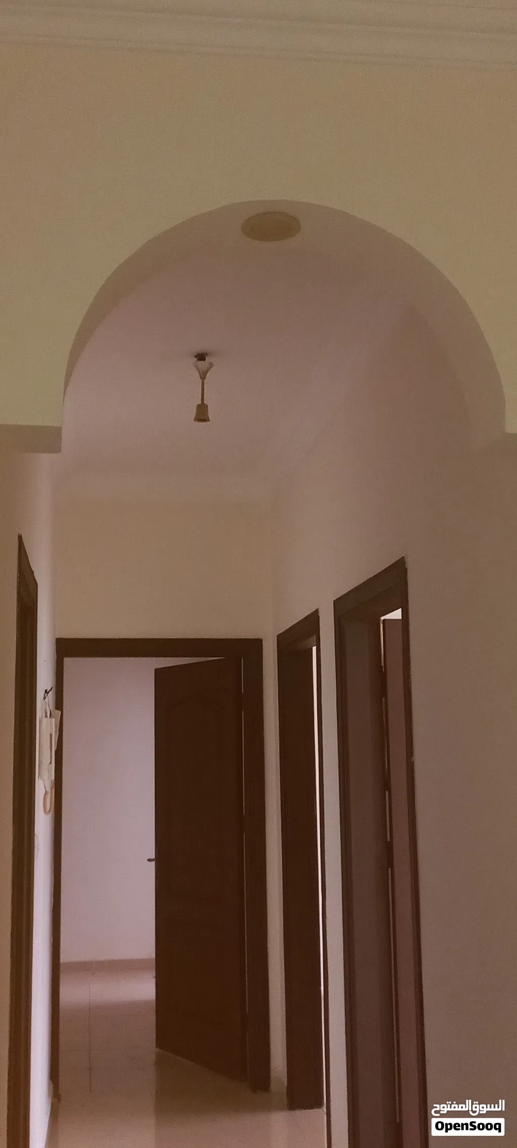 شقة للإيجار في السلط شارع الميدان مقابل سوبر ماركت الواقت