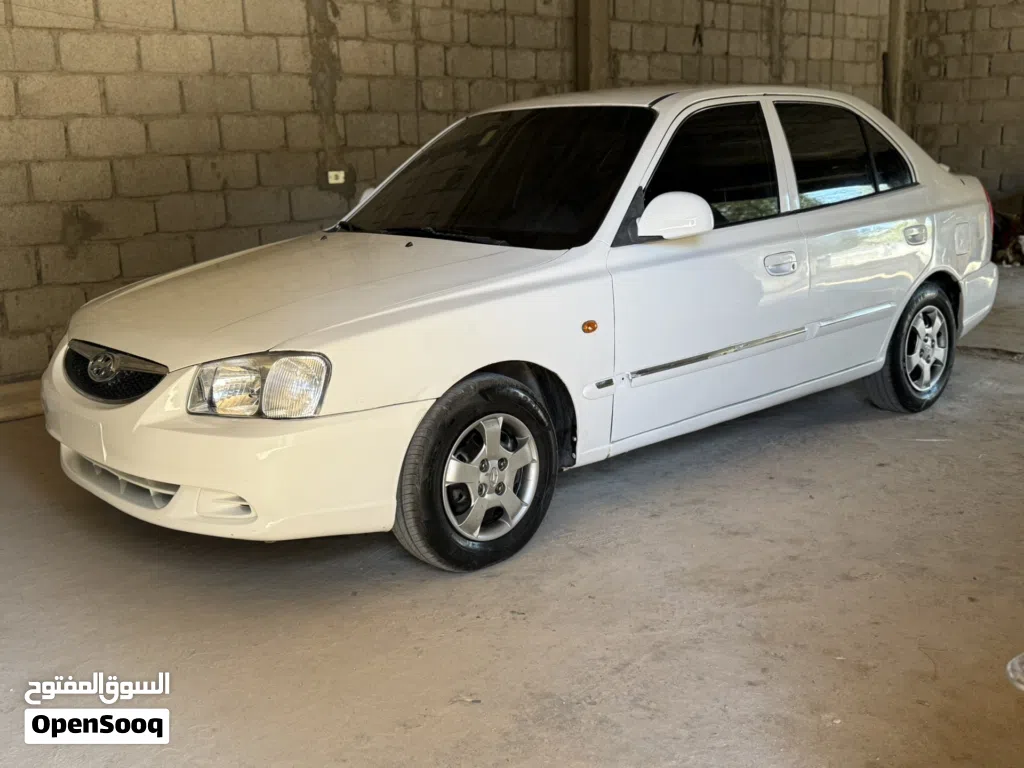 Hyundai Verna Standard