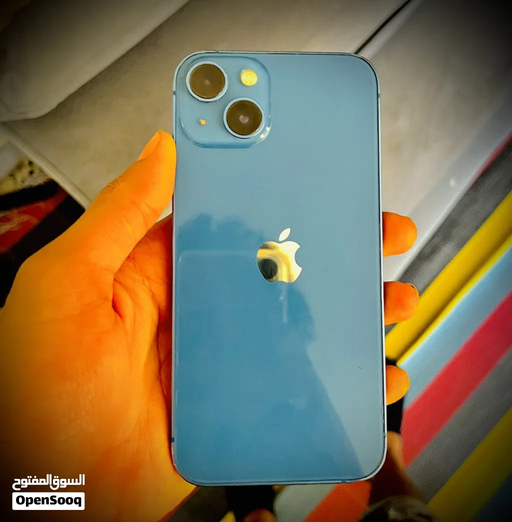 iPhone 13 عادي لون ازرق