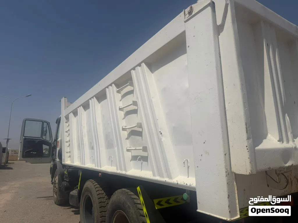 Tipper for rent, I have building materials,