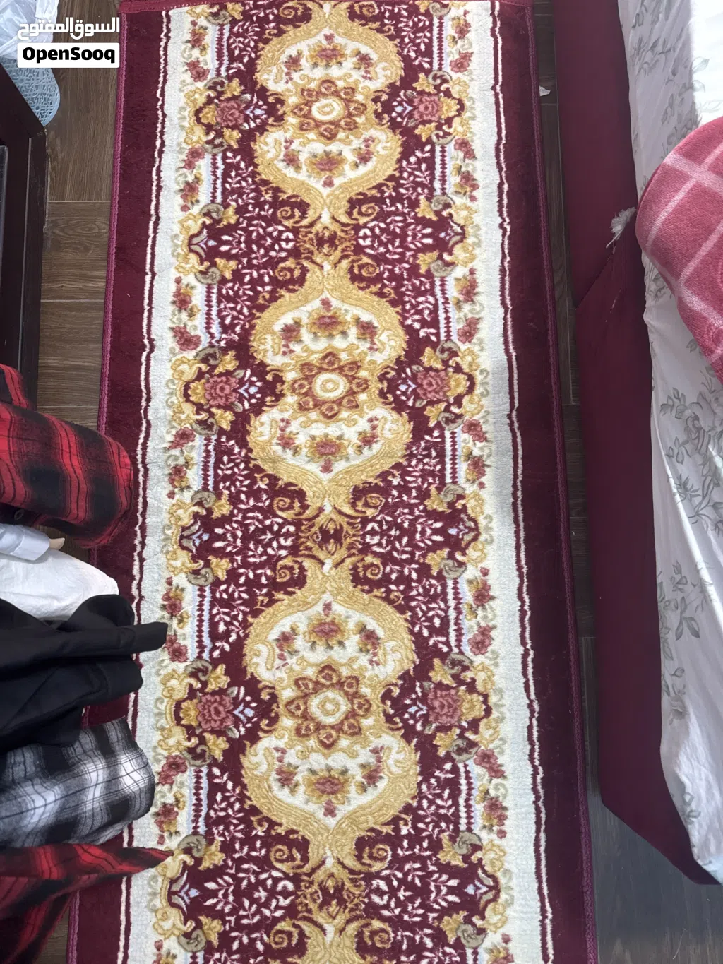 اثاث متنوع سجاد وارفف