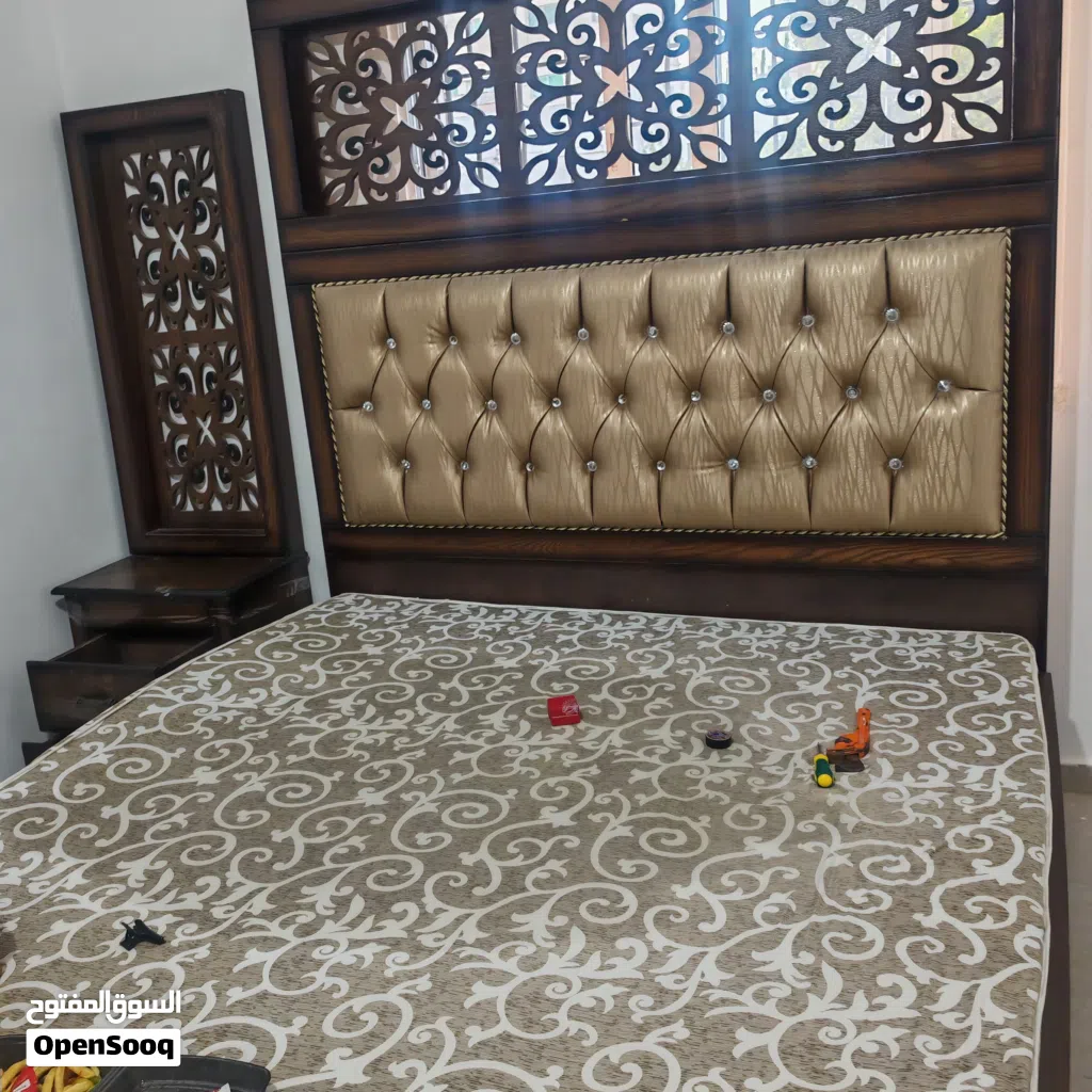 تخوت مفرد ومفرد ونص ومزود