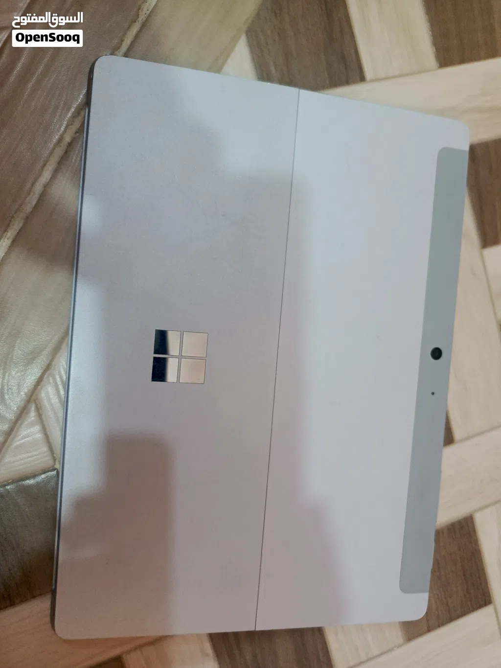 للبيع Microsoft Surface Go (الجيل الأول) بحالة ممتازة الموديل: Microsoft Surface Go Gen 1