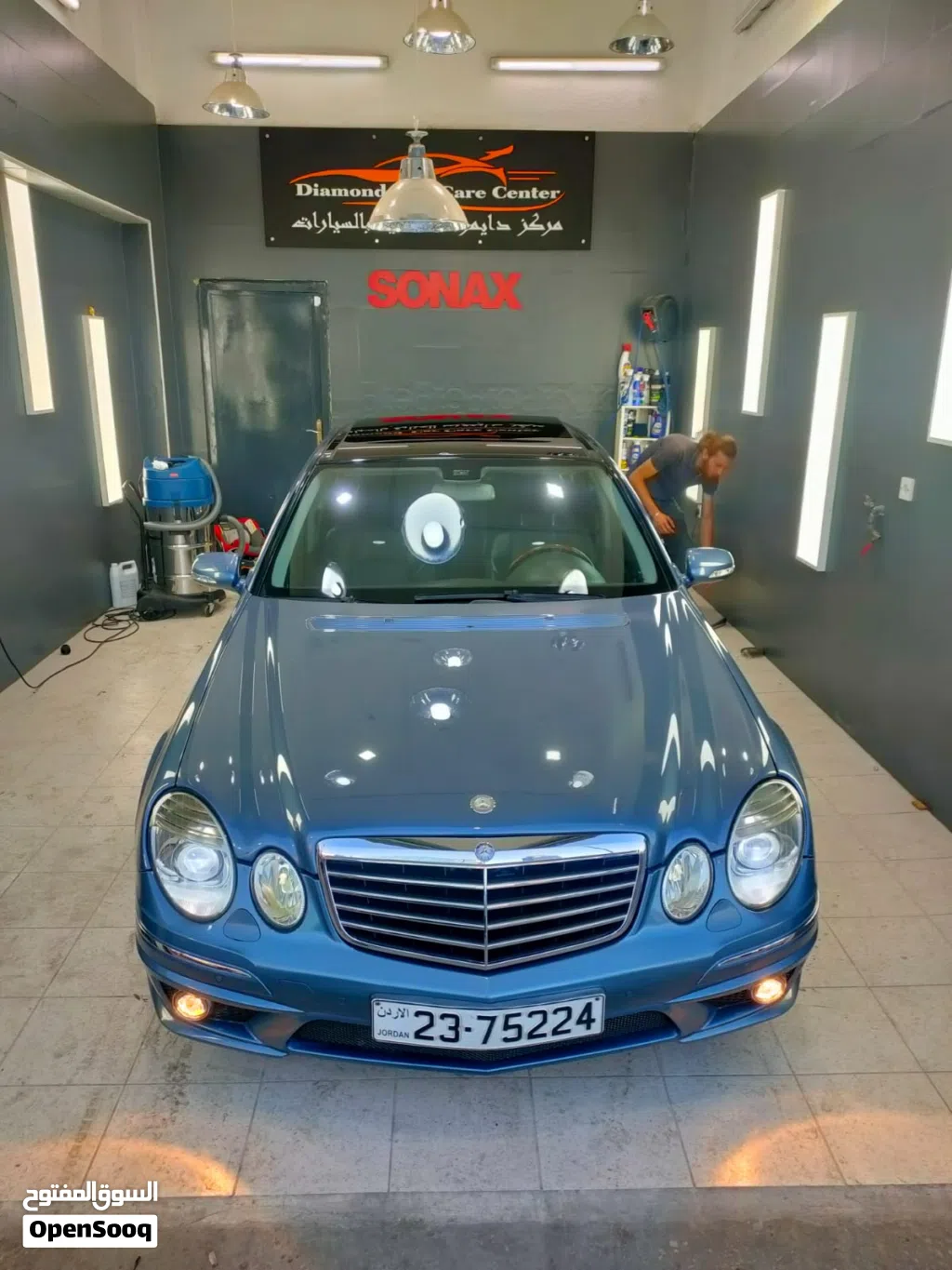 Mercedes Benz E-Class E 200