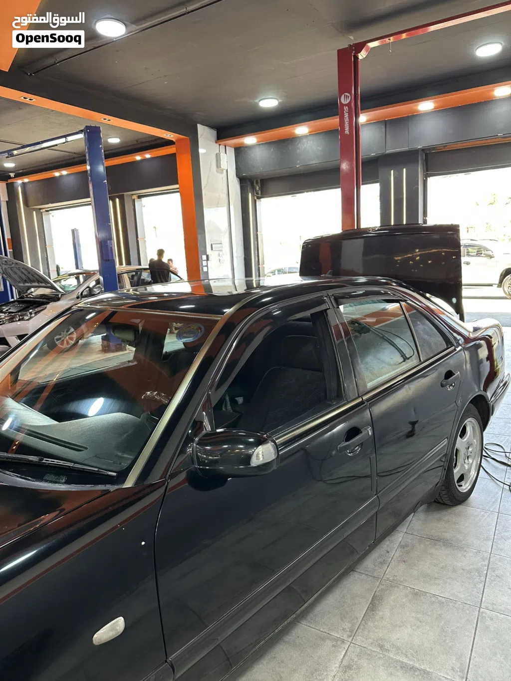 Mercedes Benz E-Class E 200