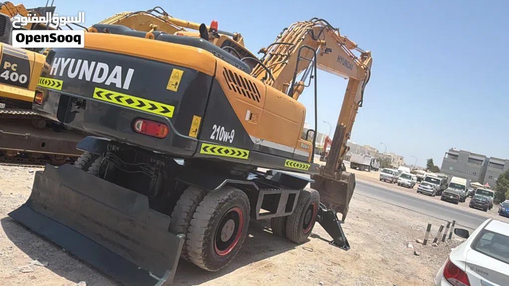 Hyundai wheel excavator 210