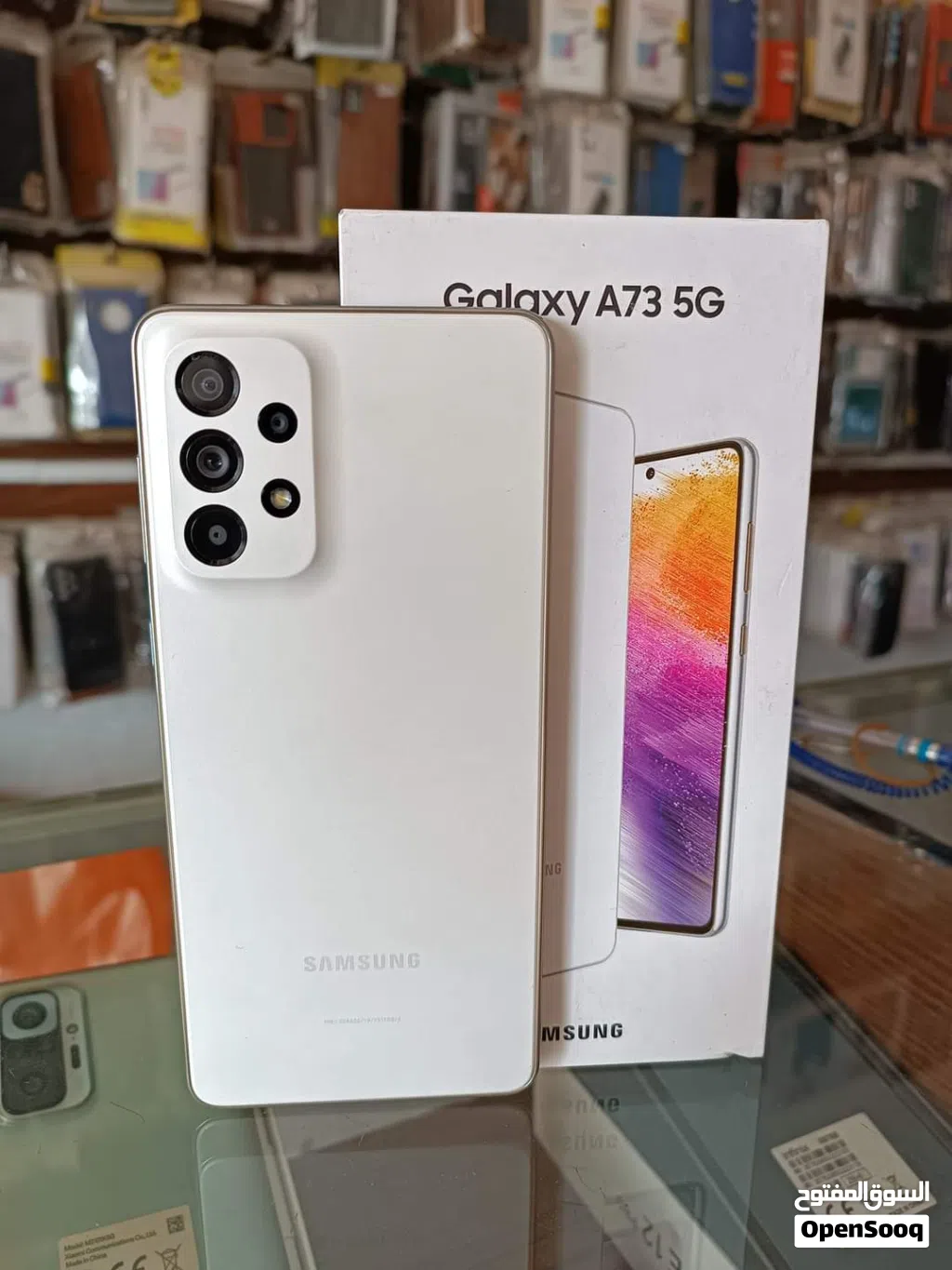 مستعمل اخو الجديد Samsung A73 5G رام 16 جيجا 256 أغراضة والكرتونه الأصلية متوفر توصيل