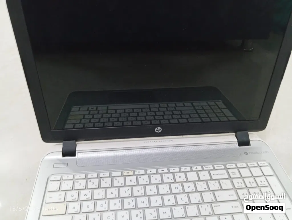 لاب توب hp 8 Gb ويندو شاشه كبيره
