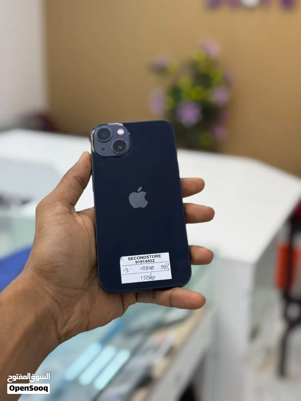 iPhone 13-128 GB Excellent and smooth condition device