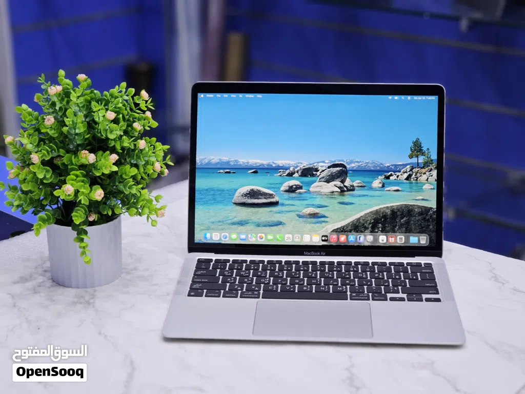 APPLE MACBOOK AIR YEAR 2020 MODEL A2337 M1 PROCESSOR 8GB RAM 250GB SSD 13.3 INCH DISPLAY