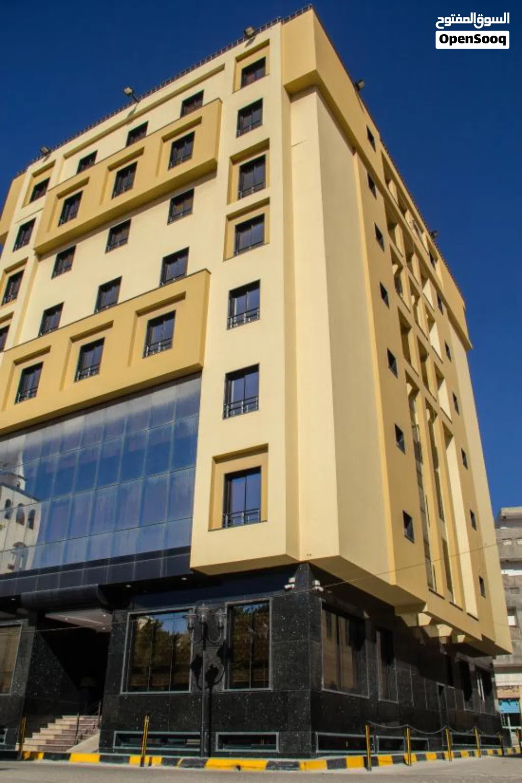 للإيجار بالكامل – شقق فندقية بتشطيب فاخر الموقع: سوق الجمعة – أولاد الحاج (على الطريق العام) موقع م