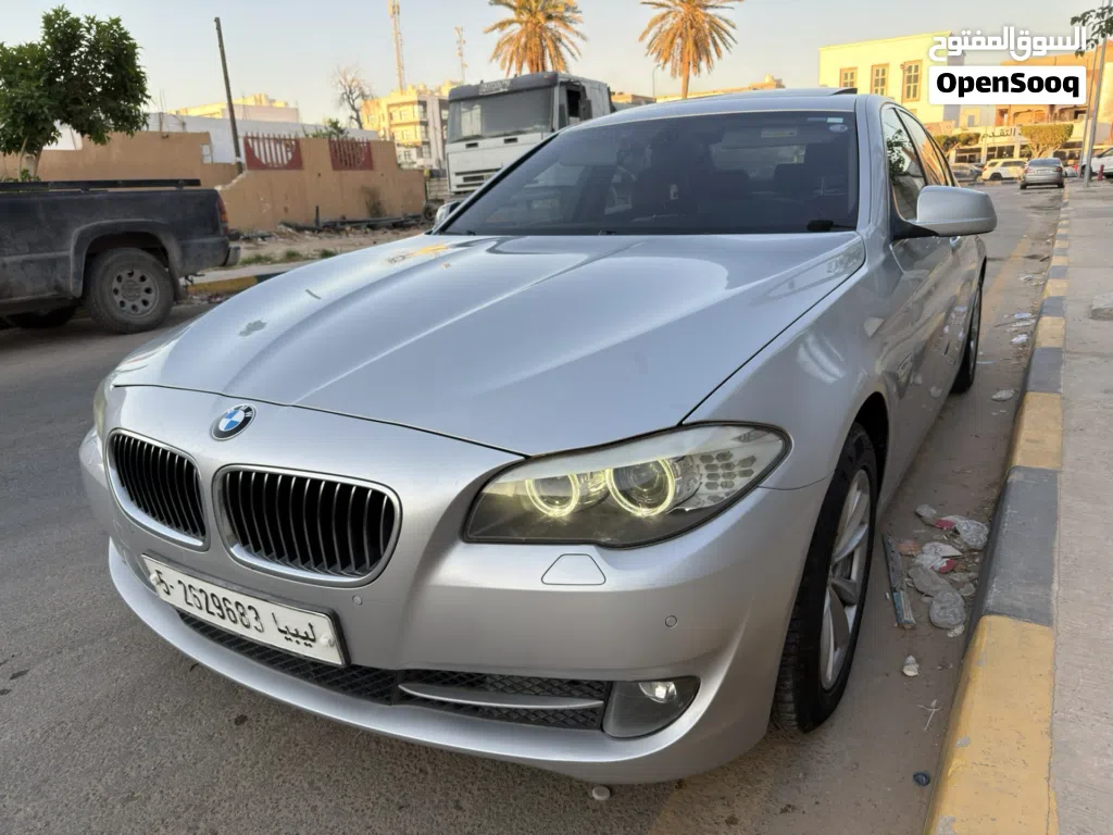 بي ام دبليو الفئة 5 528