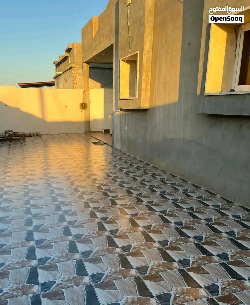 منزل للبيع فقط ف تاجوراء النشيع العزيب بالقرب من مدرسة ومسجد العزيب