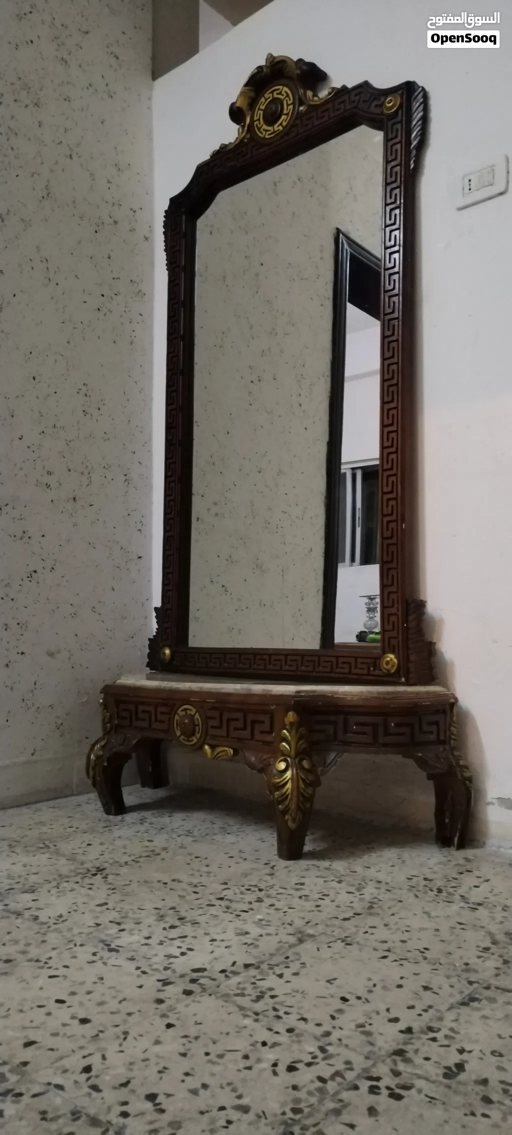 كونسول كلاسيكي مصري حفر