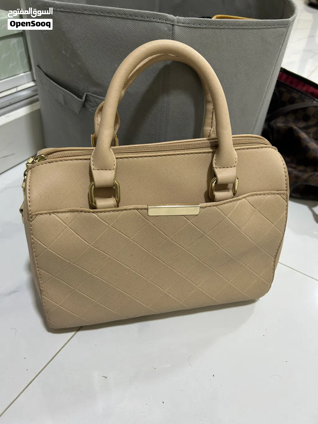 Hand bags for sale
