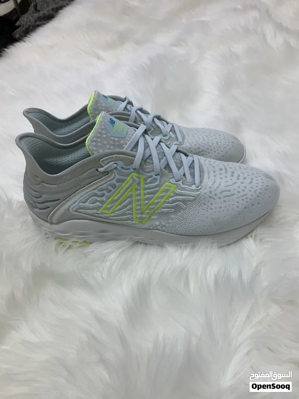 حذاء new balance للبيع