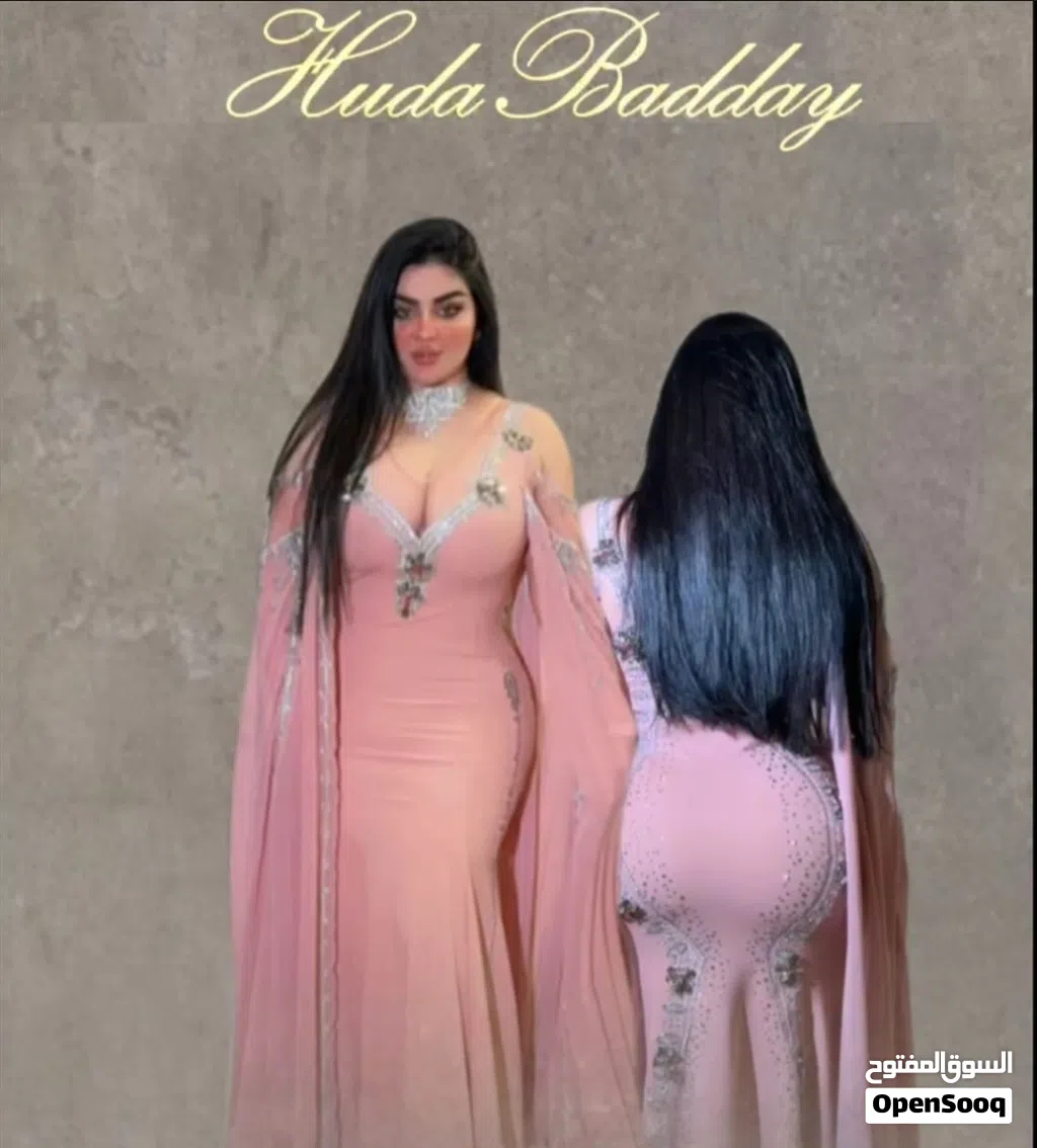 فستان سهرة فاخر للمصممة هدى بداي للبيع