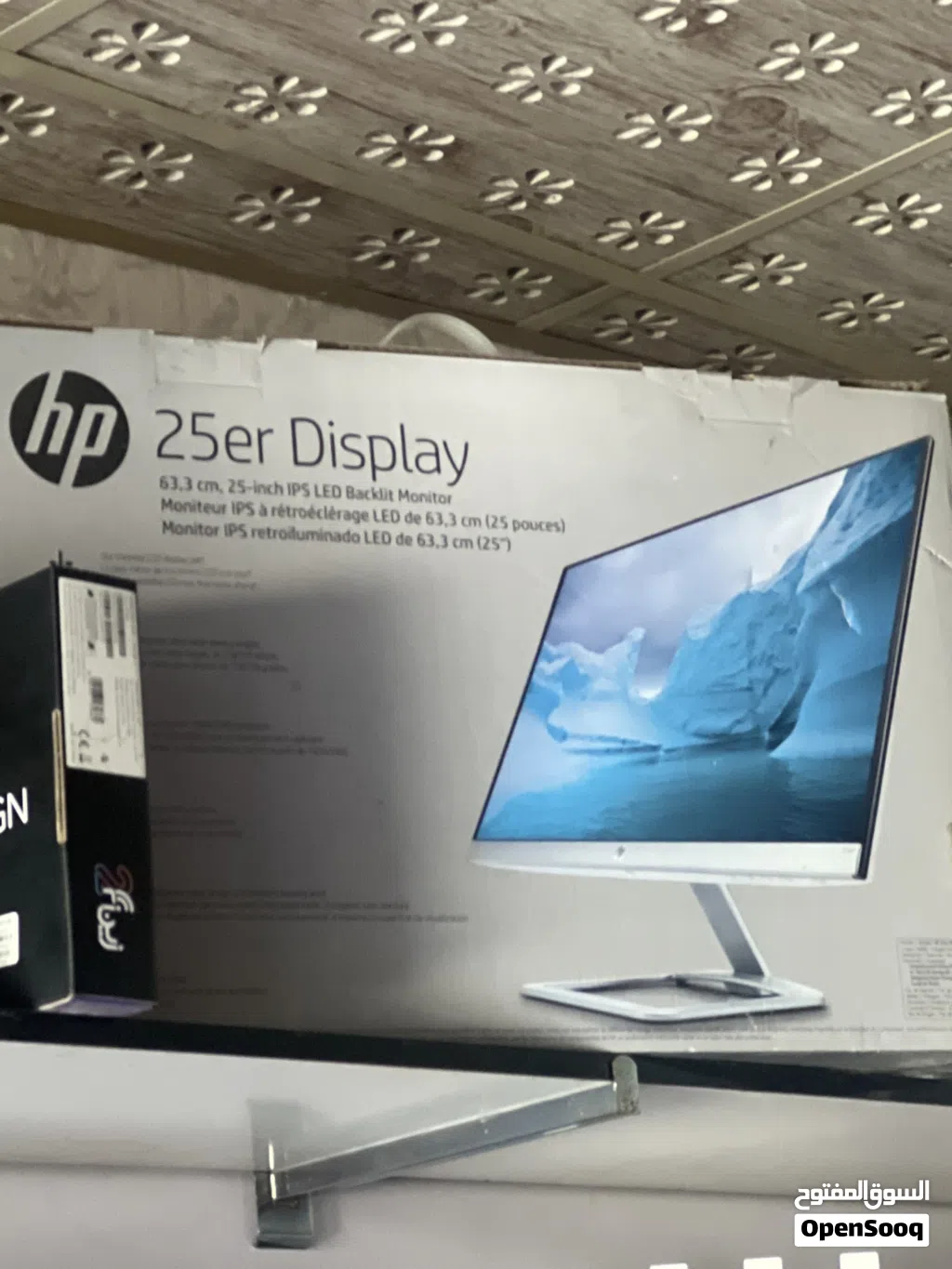 شاشه HD نضيفه كلش مع كارتون و كيبلات