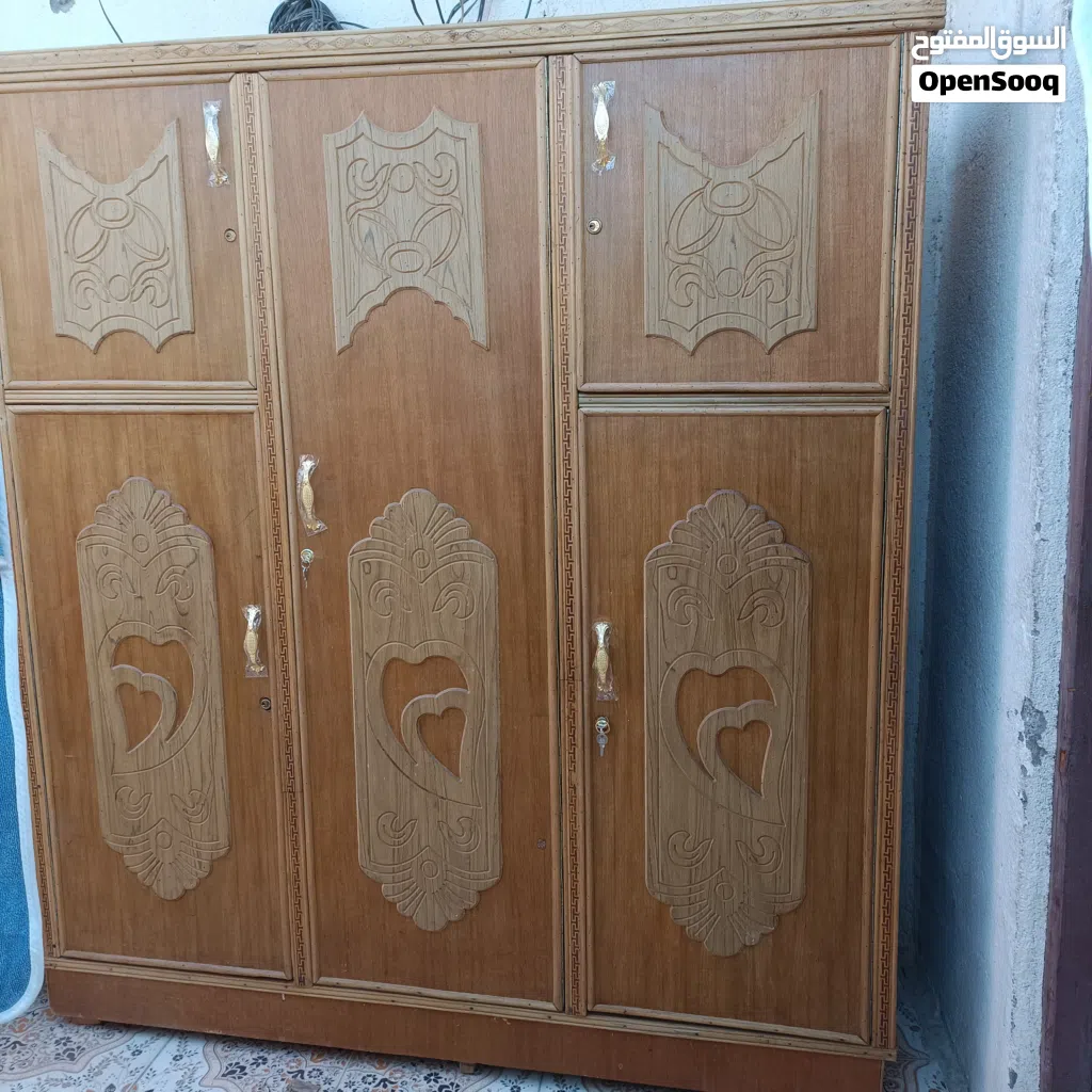 كنتور صاج 3 ابواب كلش نظيف وقوي ومليان رفوف