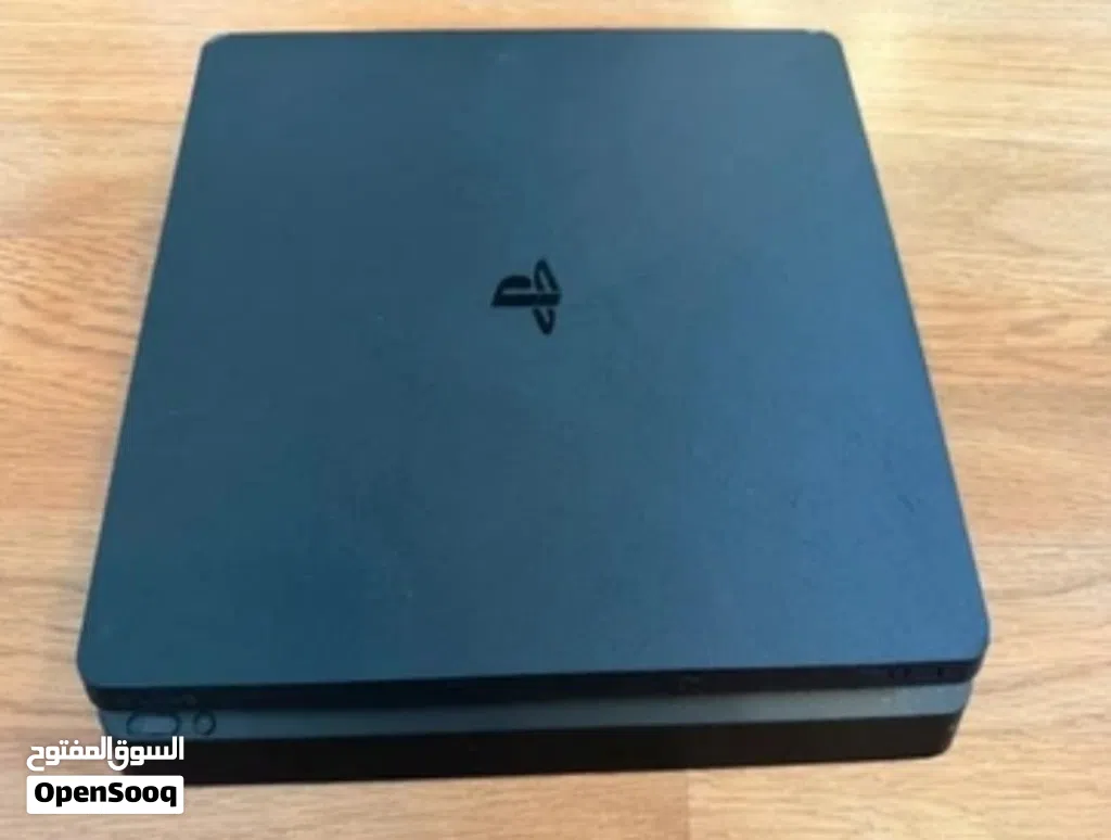 Playstation 4 slim