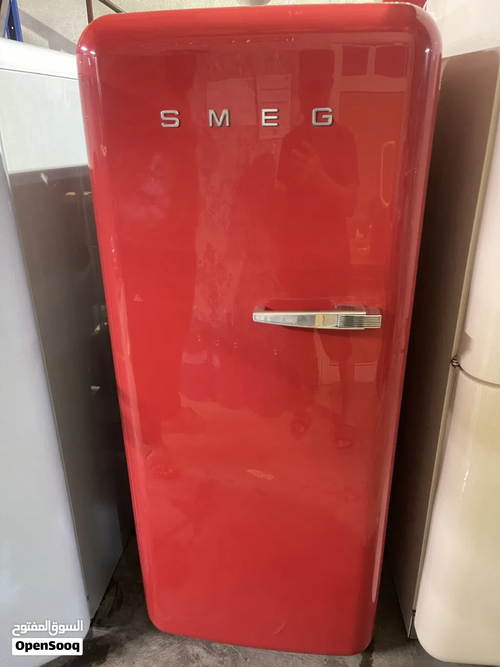 Smeg retro Refrigerator. Red Color