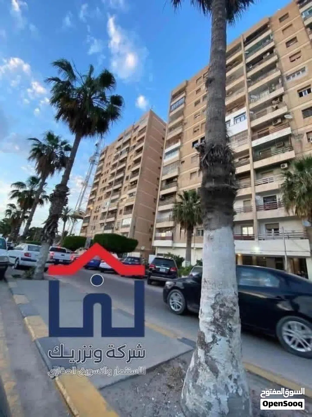 شقه. لبيع. الدهماني. امام. الخارجيه. 690 الف. لبيع تحتاج صيانه طله بحريه حمايه