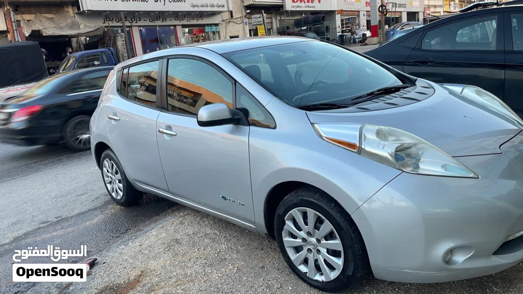 Nissan Leaf S
