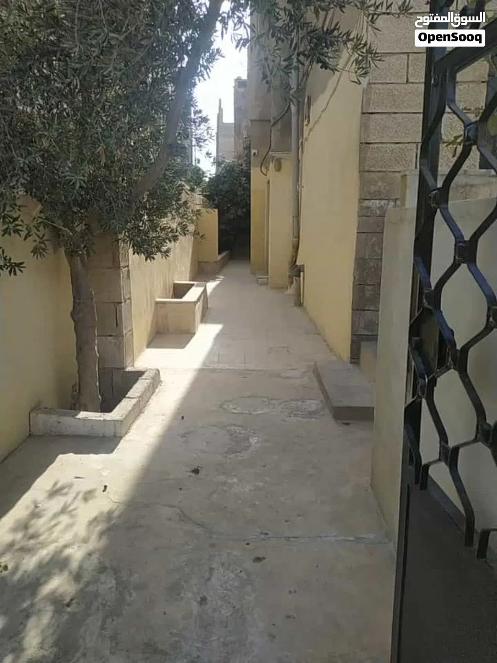 استديوهات للايجار غير مفروشه 70دينار شهري استديوهات للايجار غير مفروشه 100دينار شهري