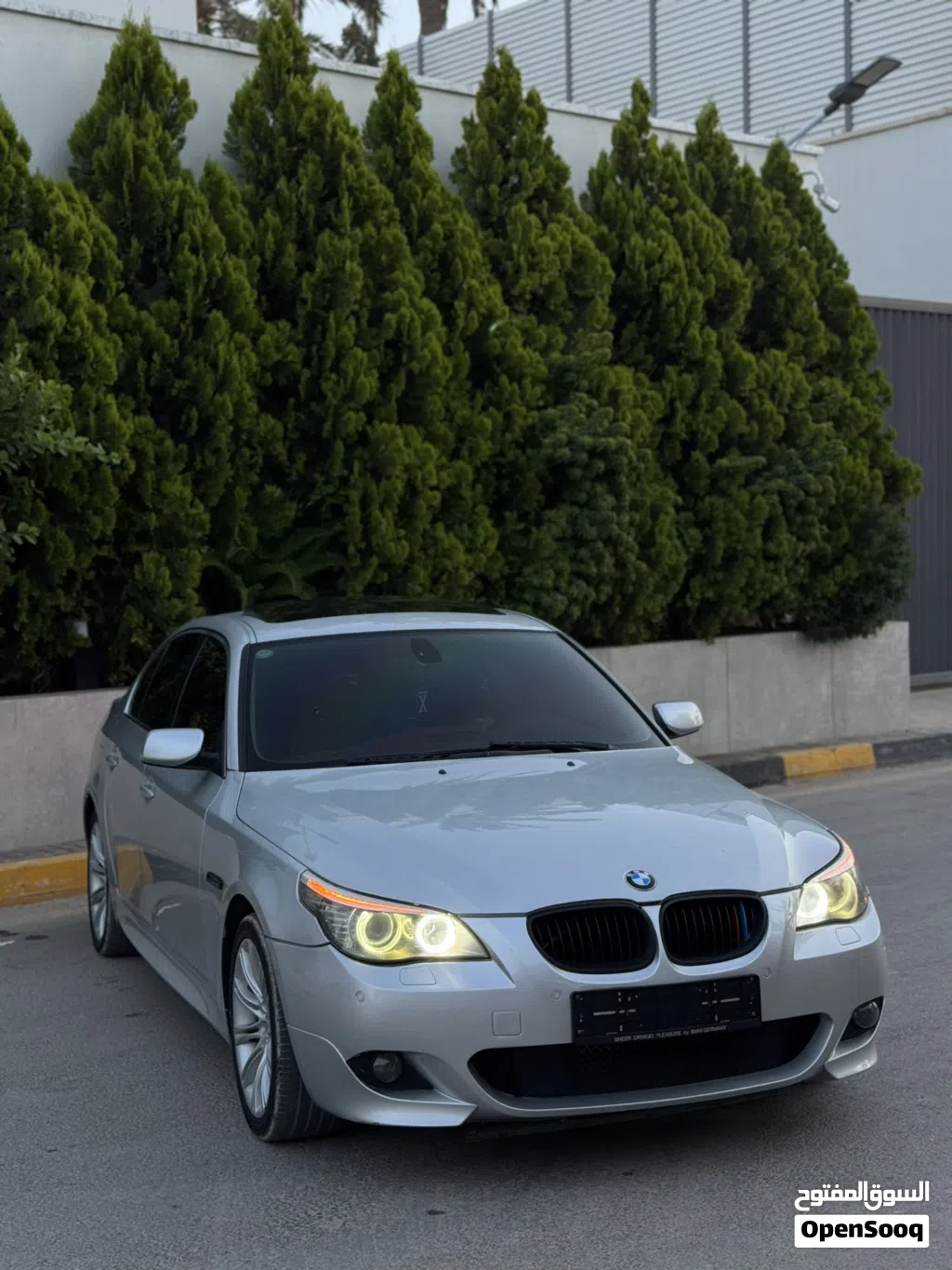 بي ام دبليو الفئة 5 528